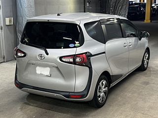TOYOTA SIENTA 2019