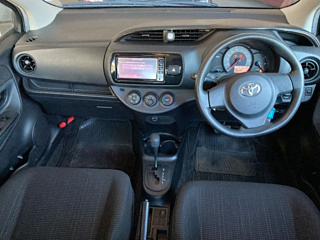 TOYOTA VITZ 2017