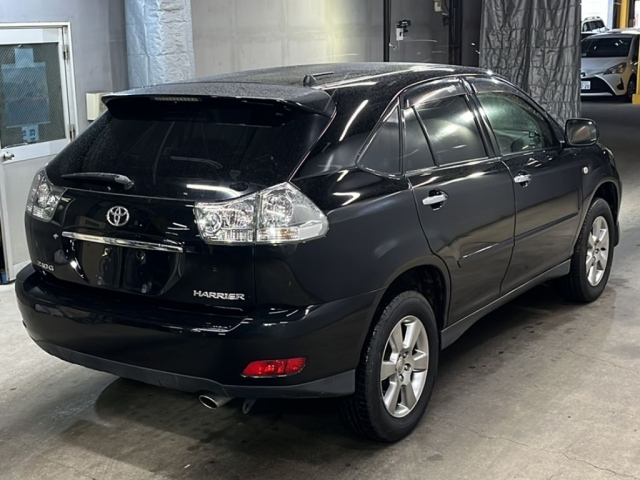 TOYOTA HARRIER 2012
