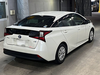 TOYOTA PRIUS 2019