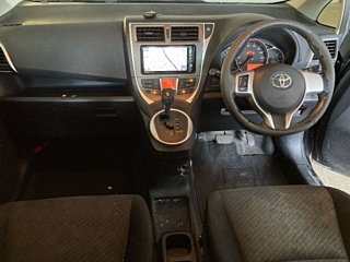 TOYOTA RACTIS 2014