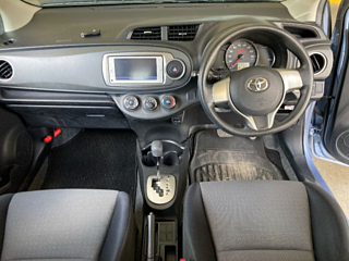 TOYOTA VITZ 2012