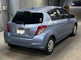 TOYOTA VITZ 2012