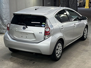 TOYOTA AQUA 2012