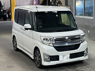 DAIHATSU TANTO 2015