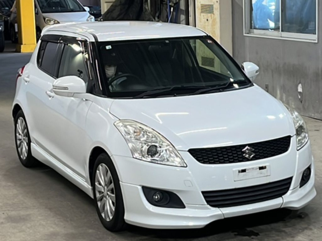 SUZUKI SWIFT 2012