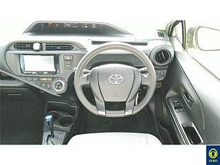 TOYOTA AQUA 2016