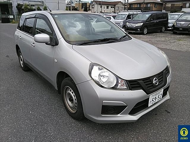 NISSAN AD 2018