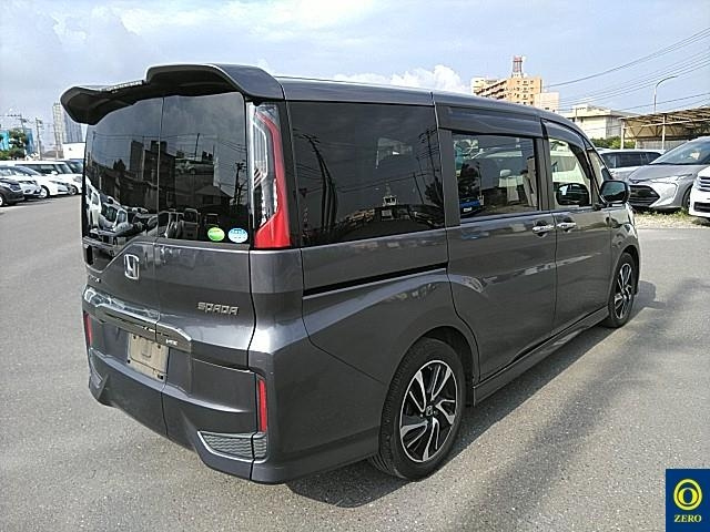 HONDA STEP WAGON 2016