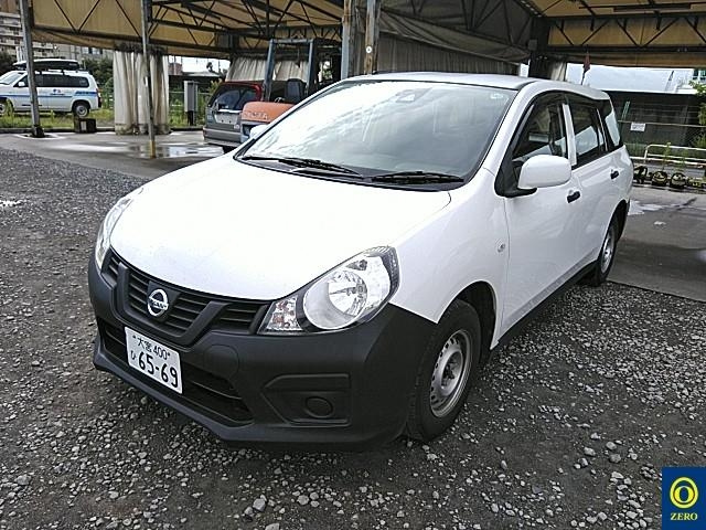 NISSAN AD 2021