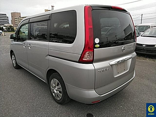 NISSAN SERENA 2010