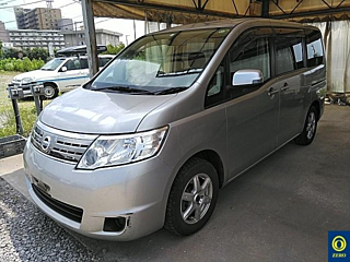 NISSAN SERENA 2010