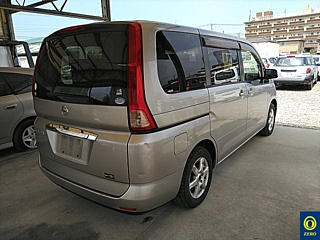 NISSAN SERENA 2010