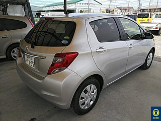 TOYOTA VITZ 2015