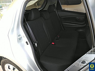 TOYOTA VITZ 2015