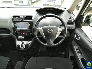 NISSAN SERENA 2013