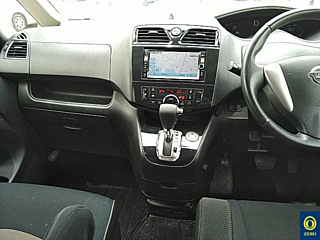 NISSAN SERENA 2013