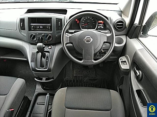 NISSAN NV200 2020