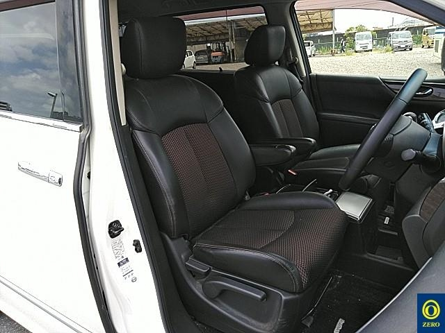 NISSAN ELGRAND 2010