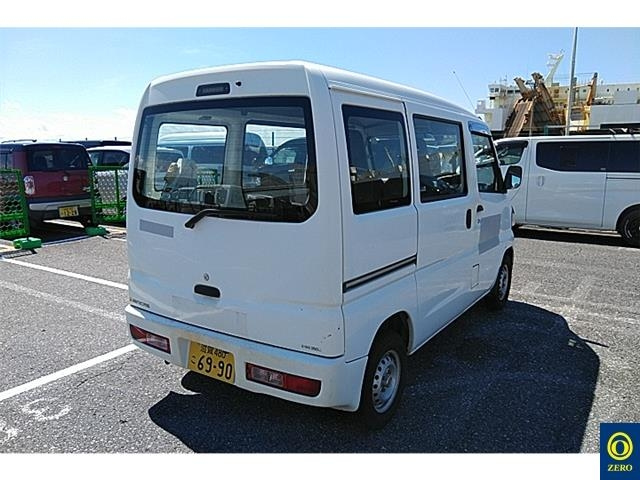 MITSUBISHI MINICAB VAN 2012