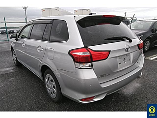 TOYOTA COROLLA FIELDER 2019