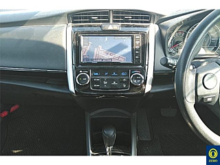 TOYOTA COROLLA FIELDER 2019