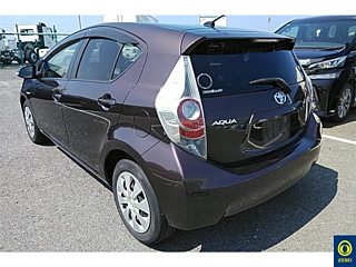 TOYOTA AQUA 2014