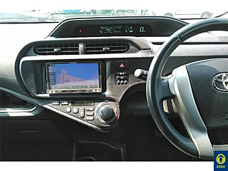 TOYOTA AQUA 2014