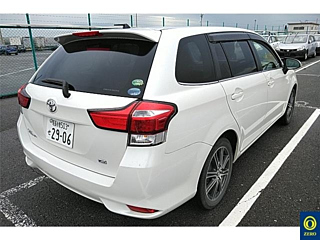 TOYOTA COROLLA FIELDER 2016