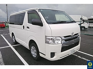 TOYOTA HIACE VAN 2018