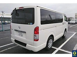 TOYOTA HIACE VAN 2018