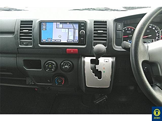 TOYOTA HIACE VAN 2018