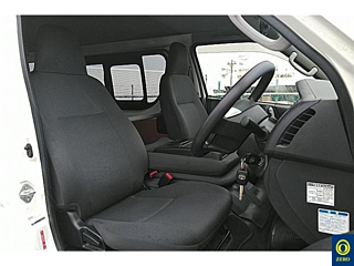 TOYOTA HIACE VAN 2018