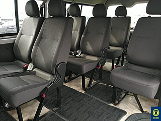 TOYOTA HIACE 2011