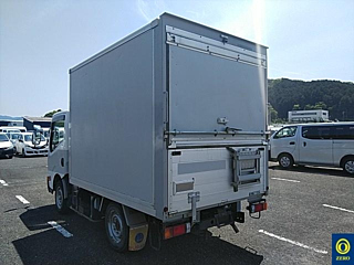 NISSAN ATLAS 2017
