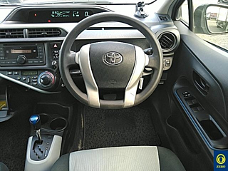 TOYOTA AQUA 2014