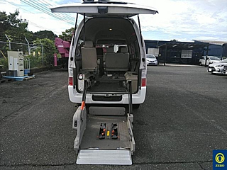 NISSAN CARAVAN BUS 2009