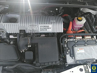 TOYOTA PRIUS 2010