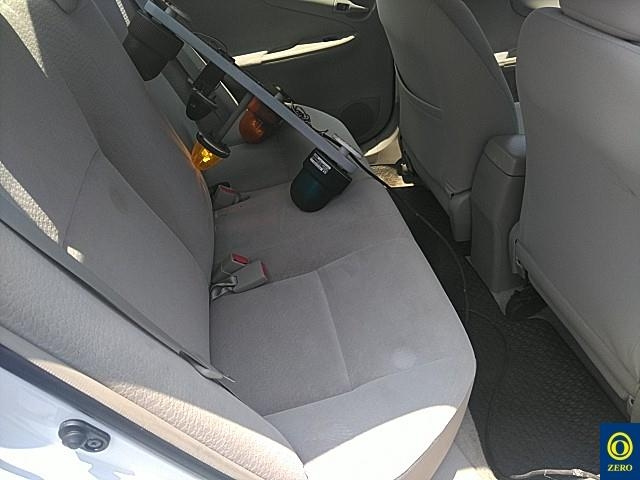 TOYOTA COROLLA AXIO 2012