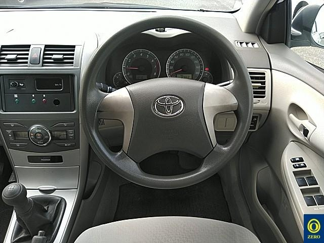 TOYOTA COROLLA AXIO 2012