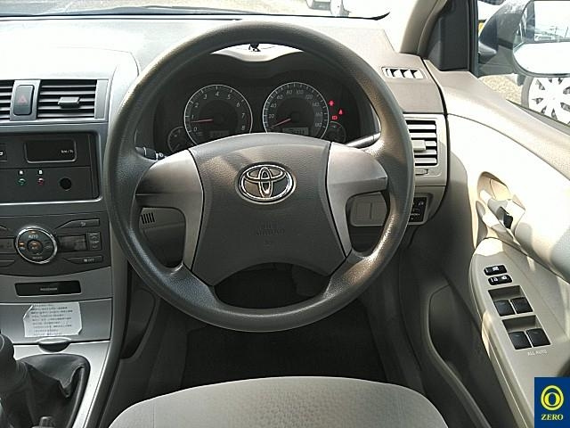 TOYOTA COROLLA AXIO 2012