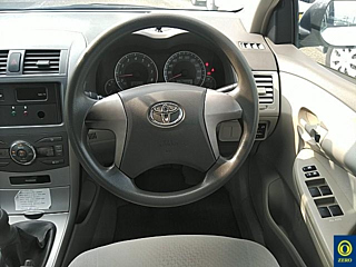 TOYOTA COROLLA AXIO 2012