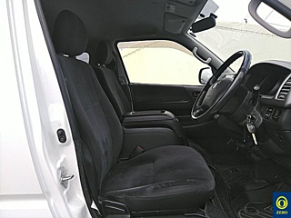 TOYOTA HIACE VAN 2013