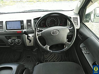 TOYOTA HIACE VAN 2013
