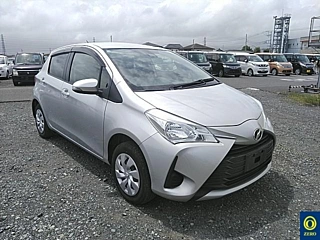 TOYOTA VITZ 2018