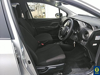 TOYOTA VITZ 2018