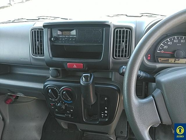 MITSUBISHI MINICAB VAN 2017