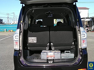 TOYOTA VOXY 2011