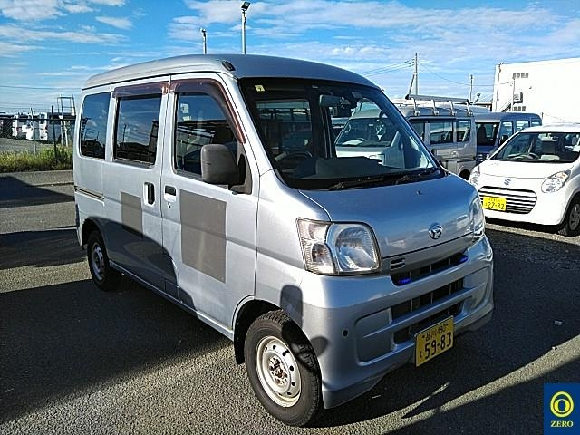 DAIHATSU HIJET VAN 2013