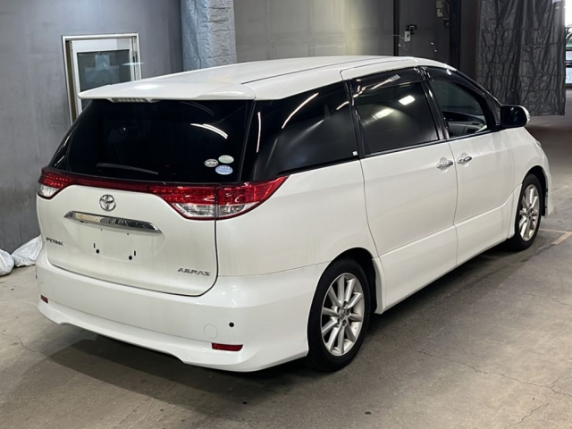 TOYOTA ESTIMA 2012